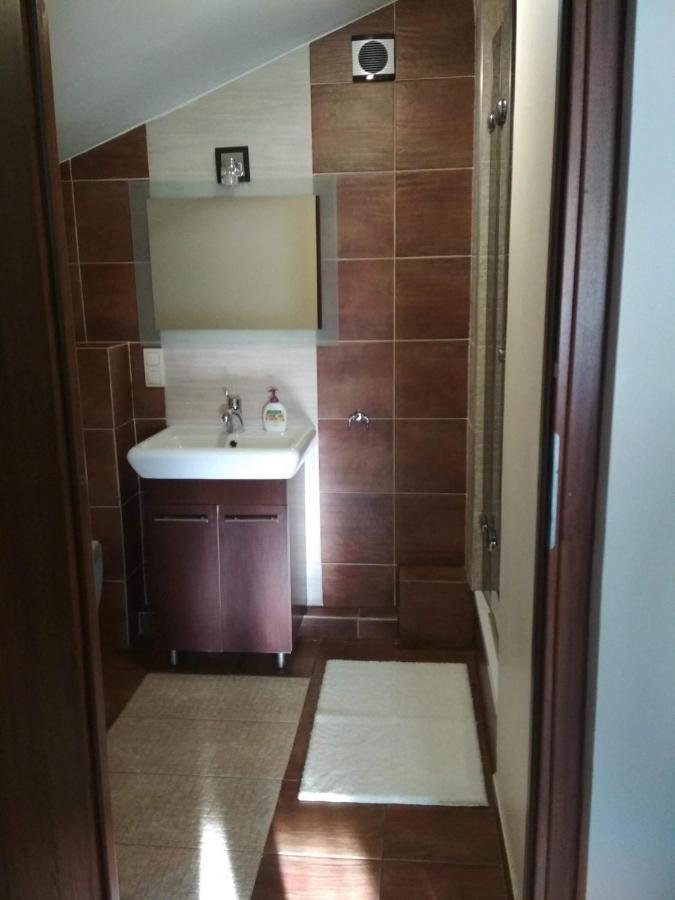Jasminowy Gaj Bed & Breakfast Иновроцлав Екстериор снимка