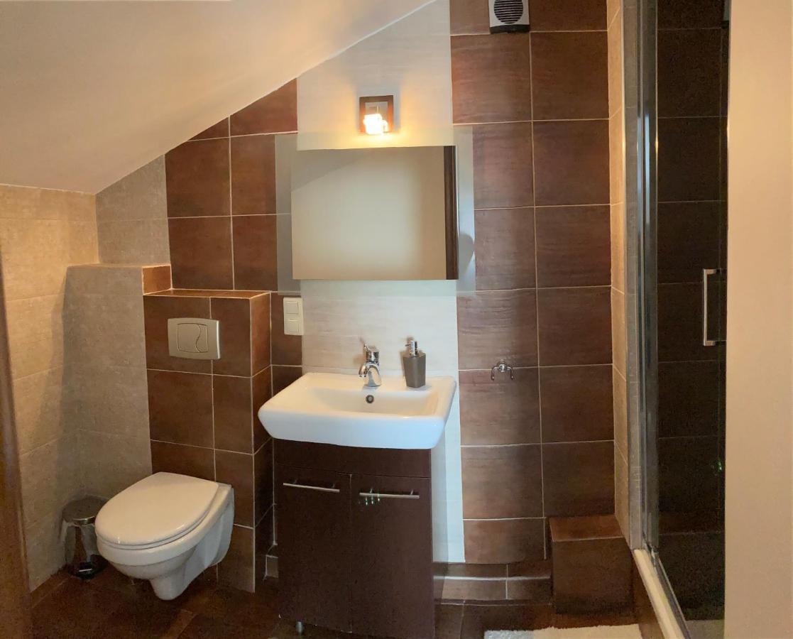 Jasminowy Gaj Bed & Breakfast Иновроцлав Екстериор снимка